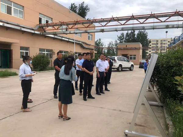 1629338593614047mSWd.jpg 渭南市委副書記鄭維國一行到水環境公司大荔經開區污水處理廠調研2_副本.jpg