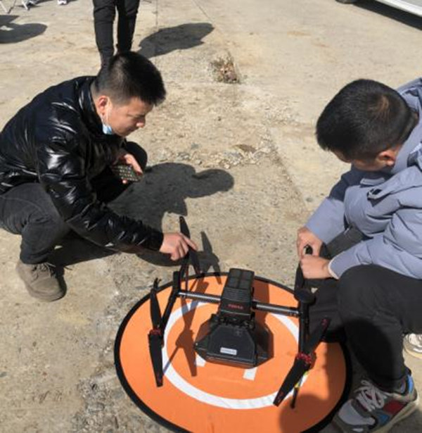 1637629408461579fKDH.jpg 中圣公司尾礦庫“一庫一策”遙感調(diào)查工作順利實(shí)施圖片1_副本.jpg