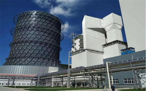 1646962890780771O0GY.jpg 陜西省投資集團麟北低發(fā)電公司2×350MW機組煙氣環(huán)保島項目(大秦公司).jpg